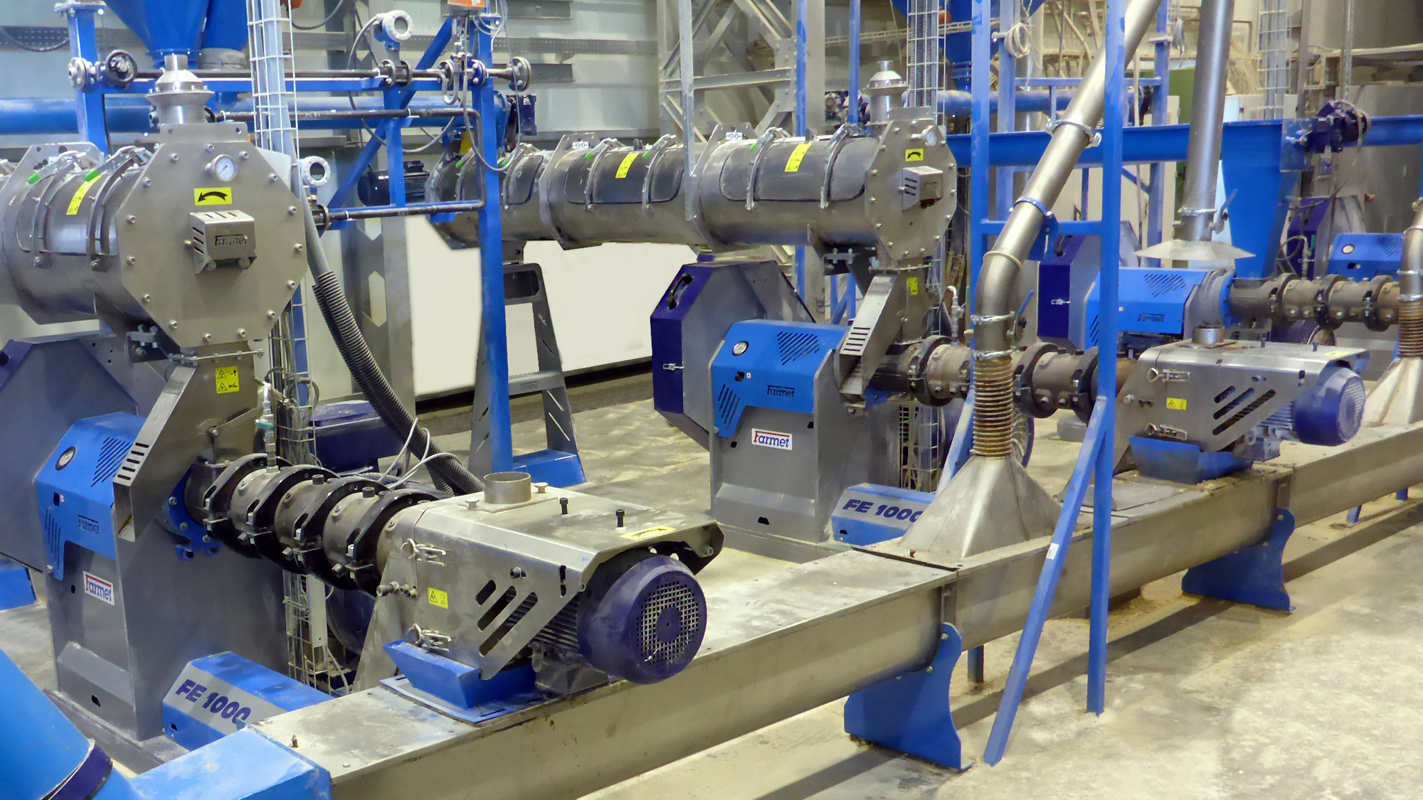 Extruze krmiv a výroba krmných směsí